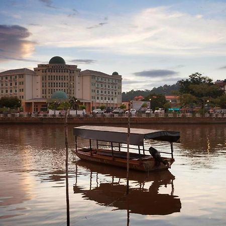 Hotel Seri Malaysia Lawas Exterior photo